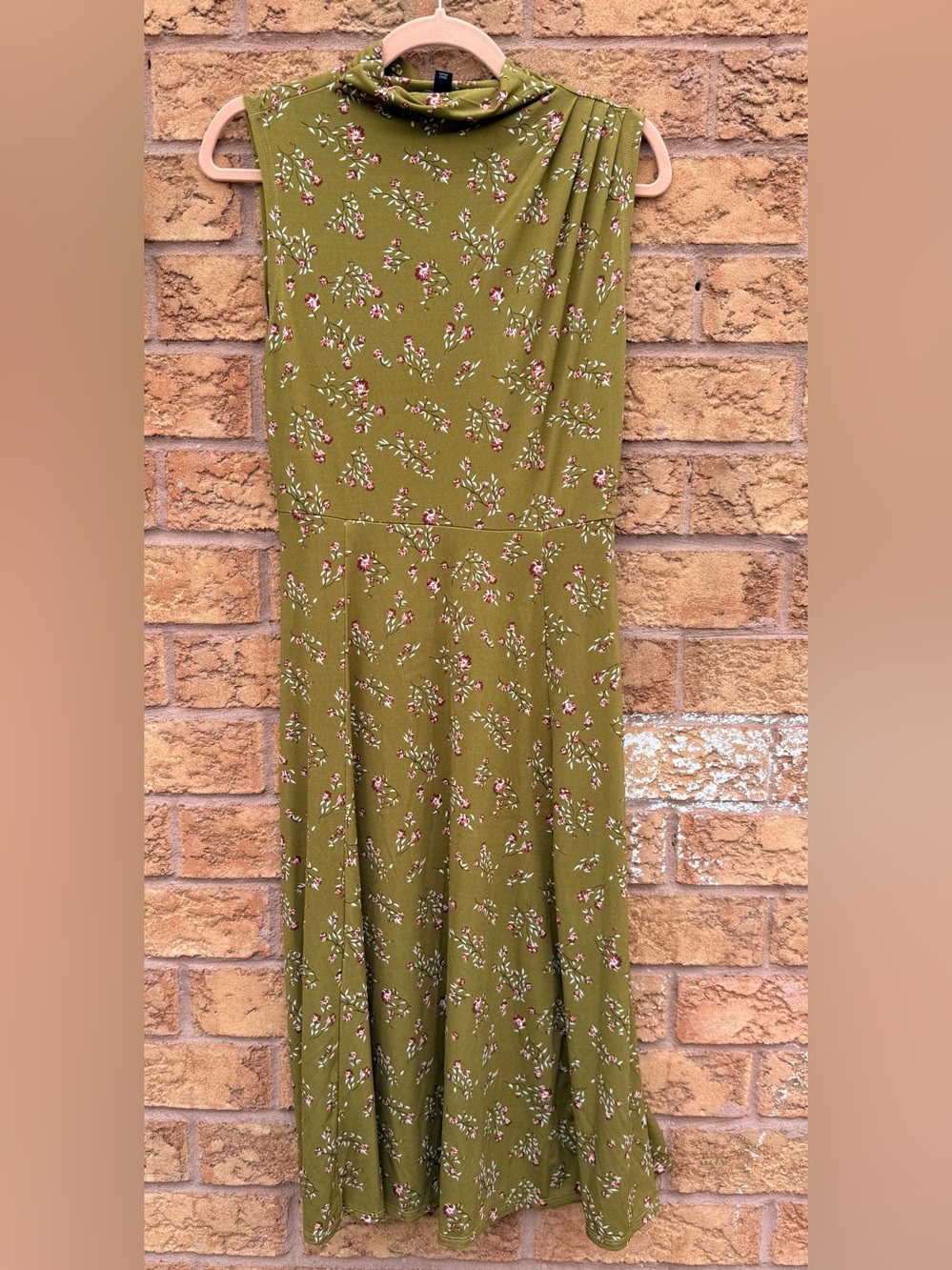 RW&CO Sleeveless Mock-Neck Floral Midi Fit & Flare Dress